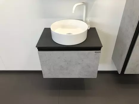 Тумба с раковиной Comforty Эдинбург 60 столешница черная, бетон светлый (раковина Comforty 9111)