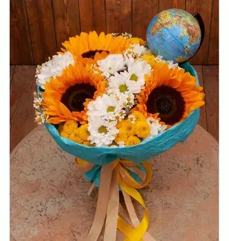 Букет-квартет "Удивительный мир"