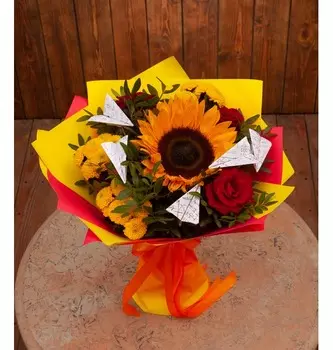 Букет-трио "Путешествие в мир знаний"