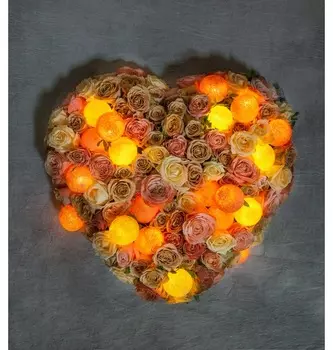 Композиция "Любовная интрига"