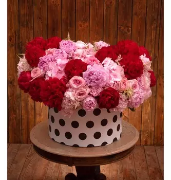 Композиция "Малиновый сорбет"