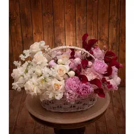 Композиция "Необыкновенная мелодия". Букет цветов с доставкой по Москве.