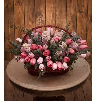 Композиция "Оттенки весны"