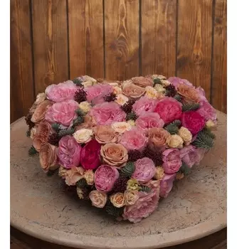 Композиция "Признание в любви"