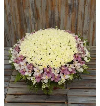 Композиция "Роскошная особа"