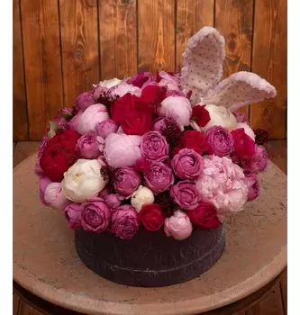 Композиция "Ушастый сюрприз"