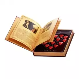 Набор шоколадных конфет "Книга любви"