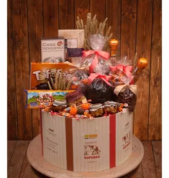 Подарочная коробка "Коровка"