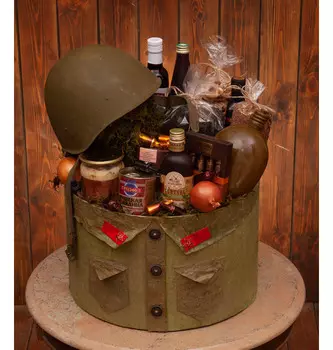 Подарочная коробка "Великому солдату"