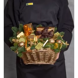 Подарочная корзина "Богатства и удачи"