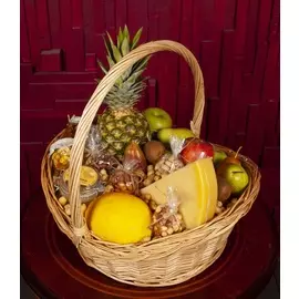 Подарочная корзина "Контраст вкусов"