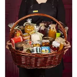 Подарочная корзина "Пир"