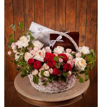 Подарочная корзина "Ритмичный мотив"