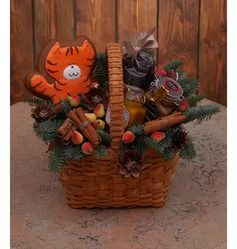 Подарочная корзина "Тигрёнок"