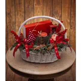 Подарочная корзина "Зимние радости"