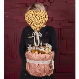 Подарочное кашпо "Сладкие объятия"