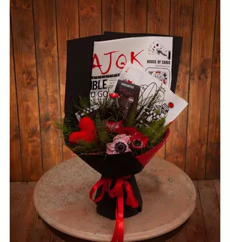 Продуктовый букет "Игра любви"