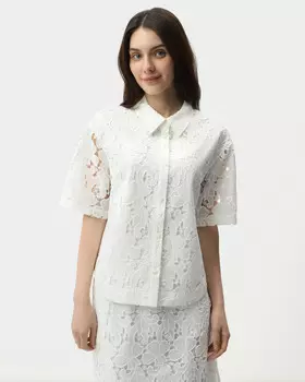 Ажурная блузка с цветочным узором