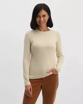 Базовый лонгслив из эластичной ткани на основе вискозы и модала