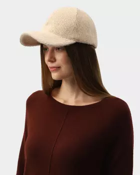 Бейсболка с шерстью и люрексом в составе