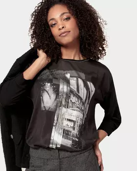 Блузка из эластичной вискозы