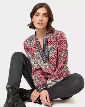 Блузка из вискозы с цветочным принтом