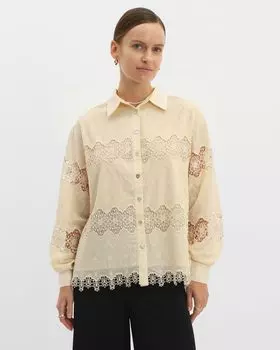 Блузка из ажурного кружева