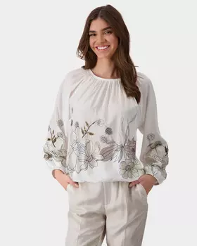 Блузка свободного кроя с цветочной аппликацией, пайетками и стразами