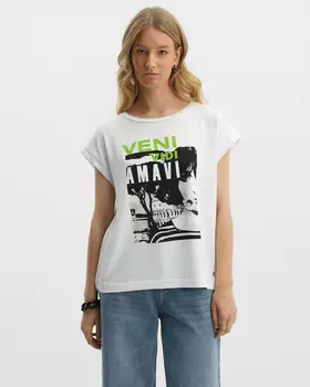 Футболка из модала и вискозы с принтом на полочке