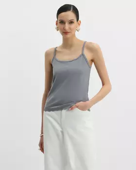 Блузка-топ на бретельках с кружевом по низу