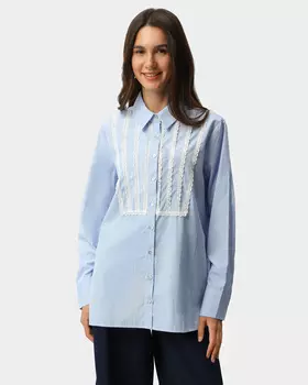 Блузка в полоску с декоративной тесьмой на груди