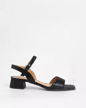 Босоножки из натуральной кожи с ремешком на щиколотке