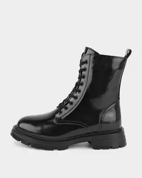 Ботинки из натуральной лакированной кожи