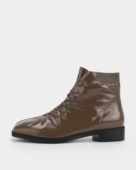 Ботинки из натуральной лакированной кожи с квадратной носочной частью
