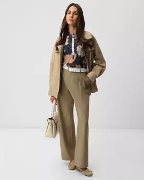 Брюки прямого кроя со складками