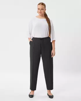 Брюки свободного кроя с эластичной резинкой на талии