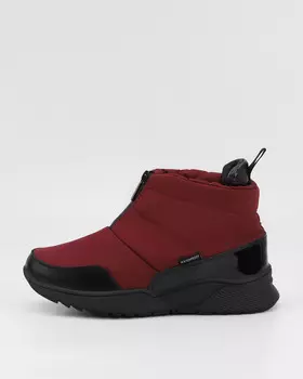 Дутики-ботинки, утепленные искусственным мехом, с застежкой на молнию и на высокой рельефной подошве