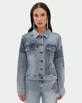 Джинсовая куртка с вышивкой в стиле бохо