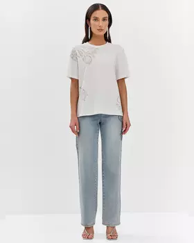 Джинсы прямого кроя с вышивкой бохо и металлическими стразами