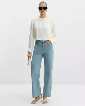 Джинсы прямого кроя в классической светлой варке