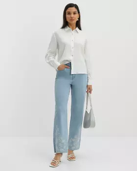 Джинсы с вышивкой по низу и резинкой по спинке