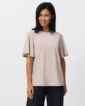 Футболка прямого силуэта с рукавами angel-sleeve