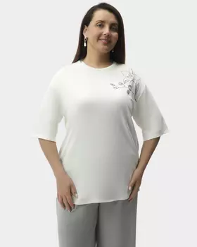 Футболка с контрастным цветочным принтом