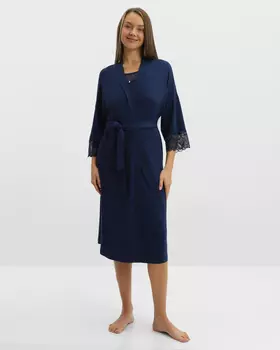 Халат из нежной вискозы с отделкой из кружева по низу рукава