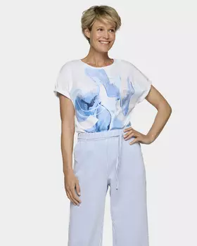 Хлопковая футболка с абстрактным принтом в акварельном стиле и стразами