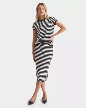 Юбка-карандаш из легкого трикотажа