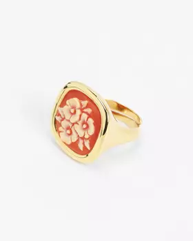 Кольцо из серебра с камеей