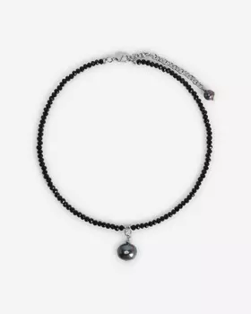 Колье с черной жемчужиной Майорка и искусственной шпинелью ювелирной огранки