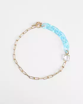 Колье из комбинации материалов и вставкой из стекла