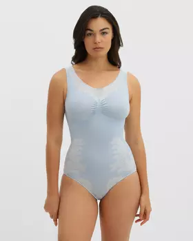 Корректирующее боди на широких бретелях